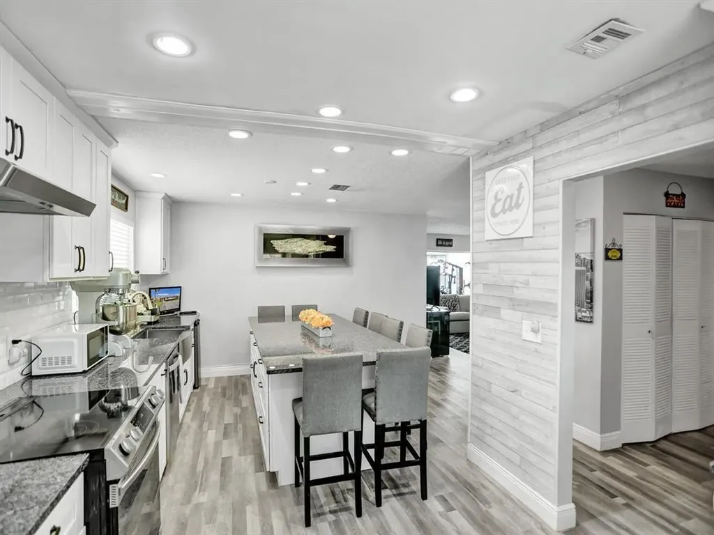 138 Lake Barbara Drive West Palm Beach FL 33411