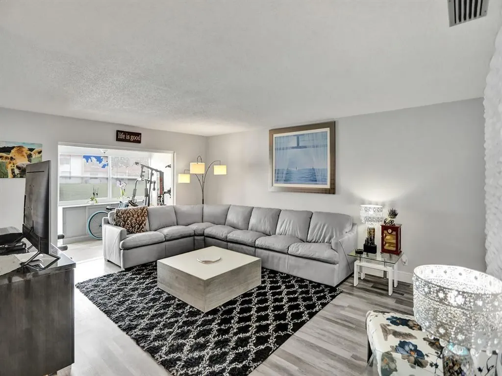 138 Lake Barbara Drive West Palm Beach FL 33411