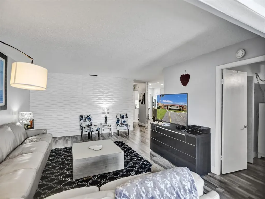 138 Lake Barbara Drive West Palm Beach FL 33411