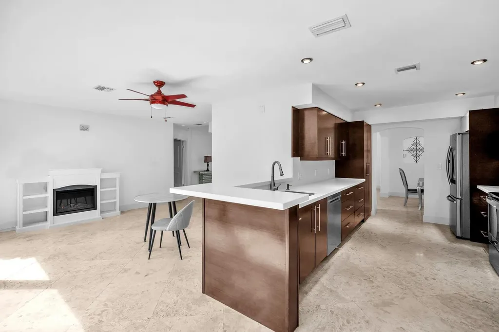 1830 NW 97th Avenue Plantation FL 33322