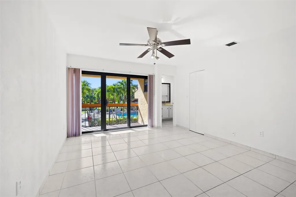 7734 Balboa Street Sunrise FL 33351