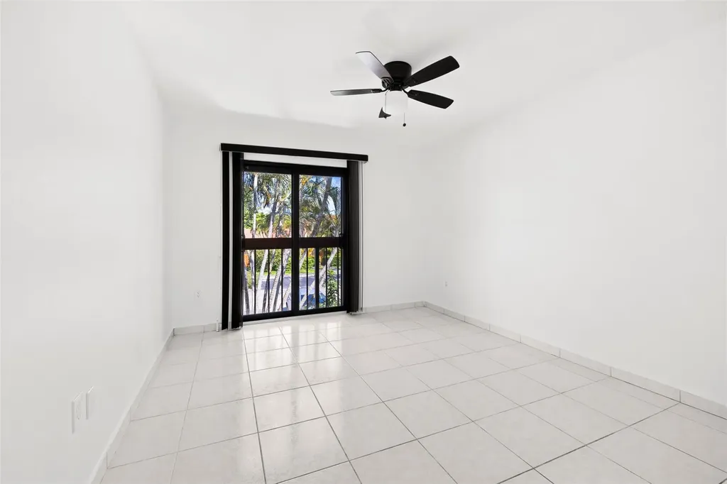 7734 Balboa Street Sunrise FL 33351