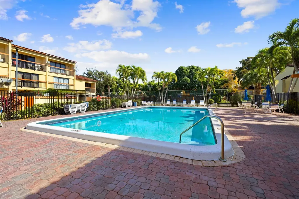 7734 Balboa Street Sunrise FL 33351
