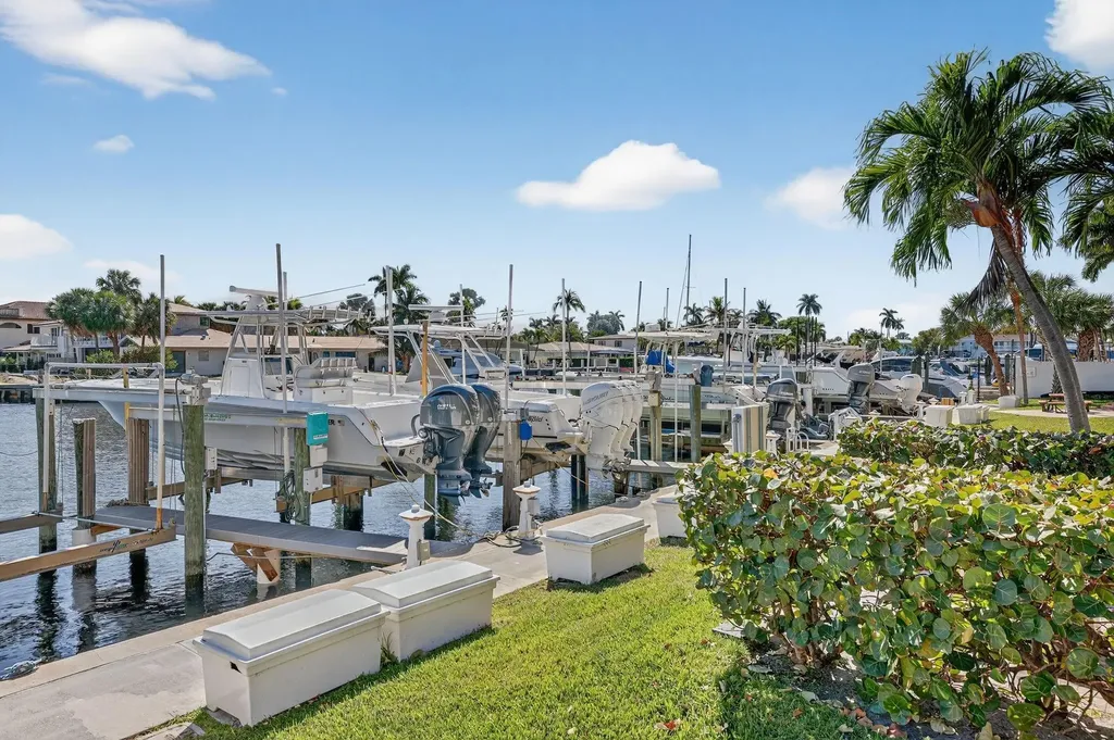 740 S Federal Highway Pompano Beach FL 33062
