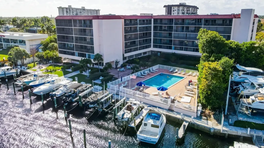 740 S Federal Highway Pompano Beach FL 33062