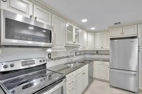 740 S Federal Highway Pompano Beach FL 33062