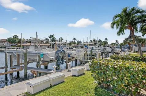 740 S Federal Highway Pompano Beach FL 33062