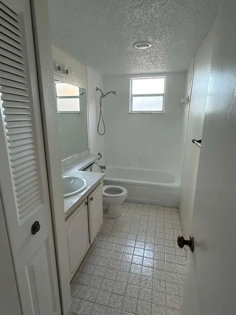 408 NW 68th Avenue Plantation FL 33317