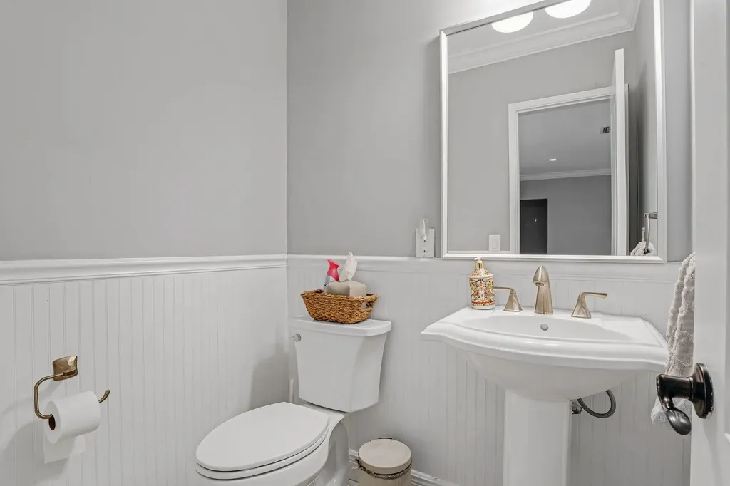 4000 N 36th Avenue Hollywood FL 33021