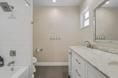 4000 N 36th Avenue Hollywood FL 33021