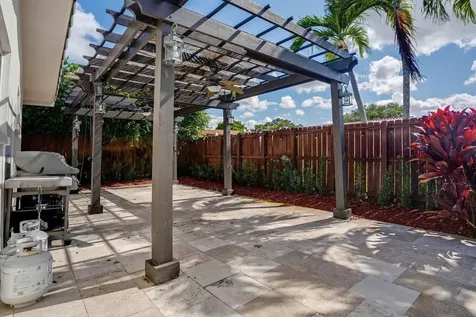 4000 N 36th Avenue Hollywood FL 33021