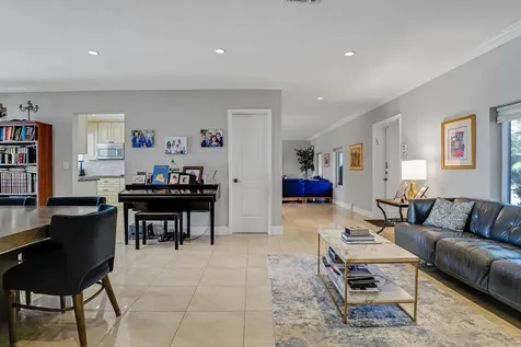 4000 N 36th Avenue Hollywood FL 33021