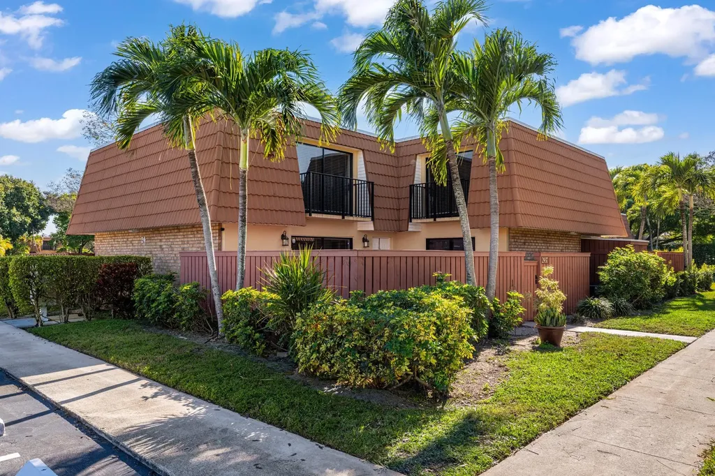 2937 SW 11th Place Deerfield Beach FL 33442