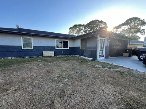 538 NW Placid Avenue Port St Lucie FL 34983