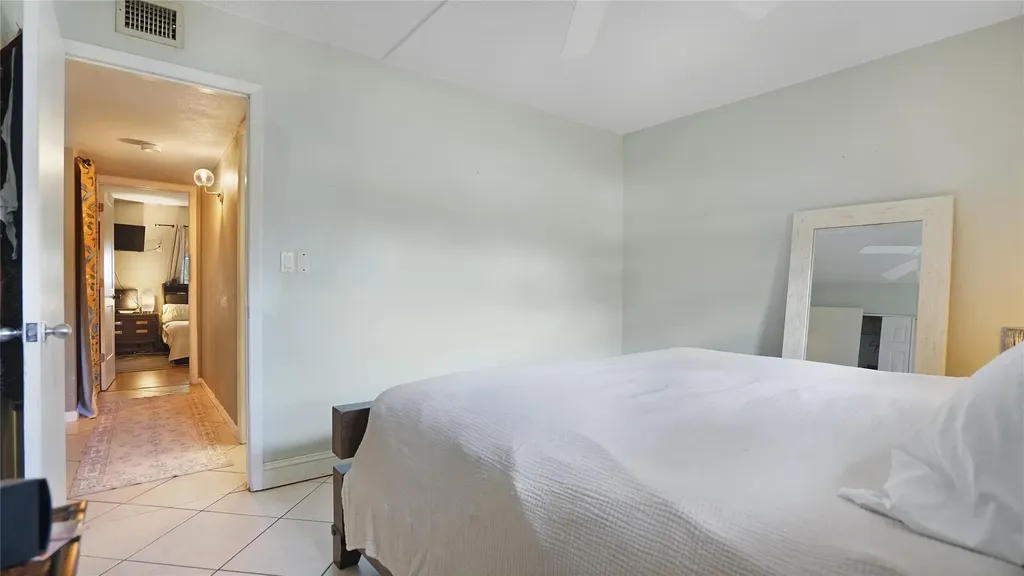 8524 Old Country Manor Davie FL 33328