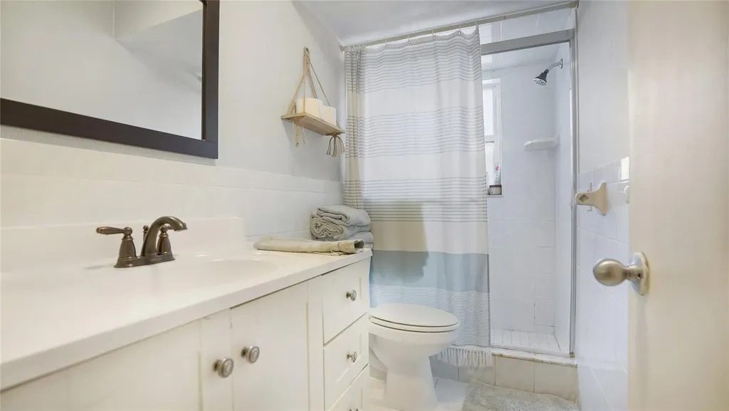 8524 Old Country Manor Davie FL 33328