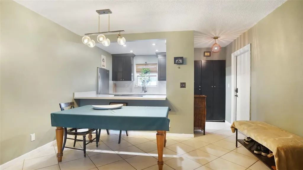 8524 Old Country Manor Davie FL 33328