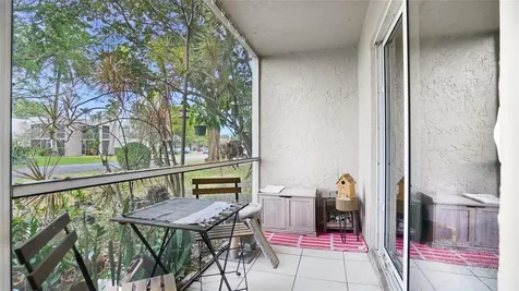 8524 Old Country Manor Davie FL 33328