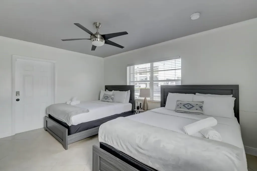 2740 NE 30th Place Fort Lauderdale FL 33306