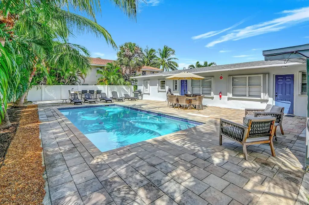2740 NE 30th Place Fort Lauderdale FL 33306