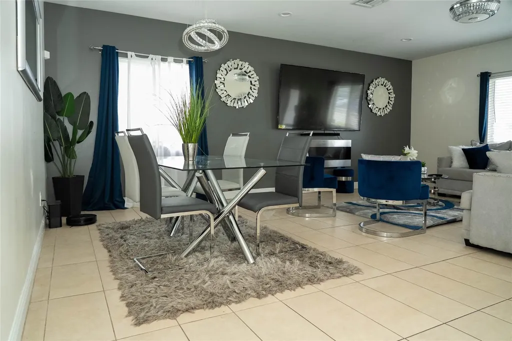 2710 NW 5th Street Pompano Beach FL 33069