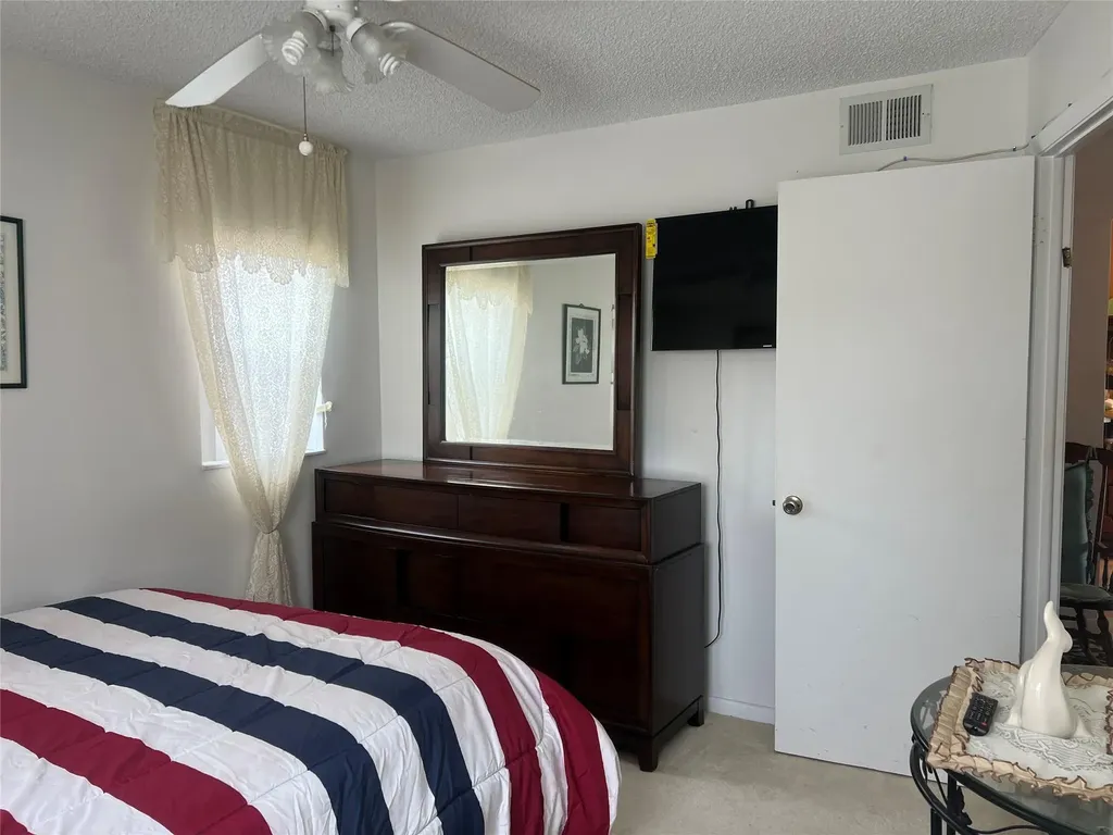 9420 Sunrise Lakes Boulevard Sunrise FL 33322