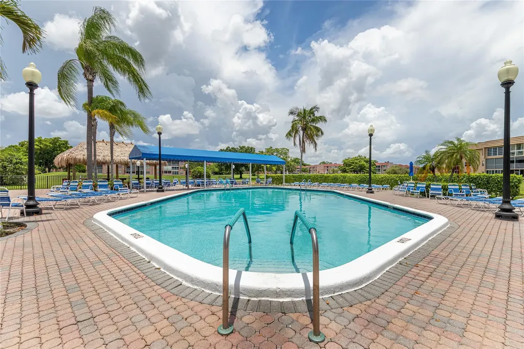 9420 Sunrise Lakes Boulevard Sunrise FL 33322