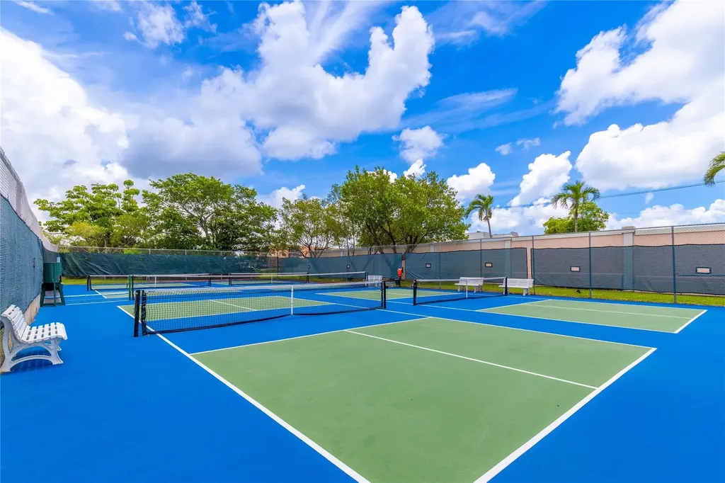 9420 Sunrise Lakes Boulevard Sunrise FL 33322