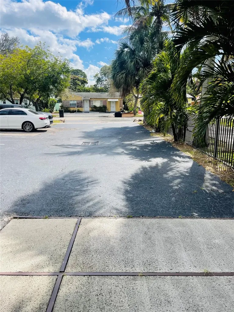201 SE 19th Street Fort Lauderdale FL 33316