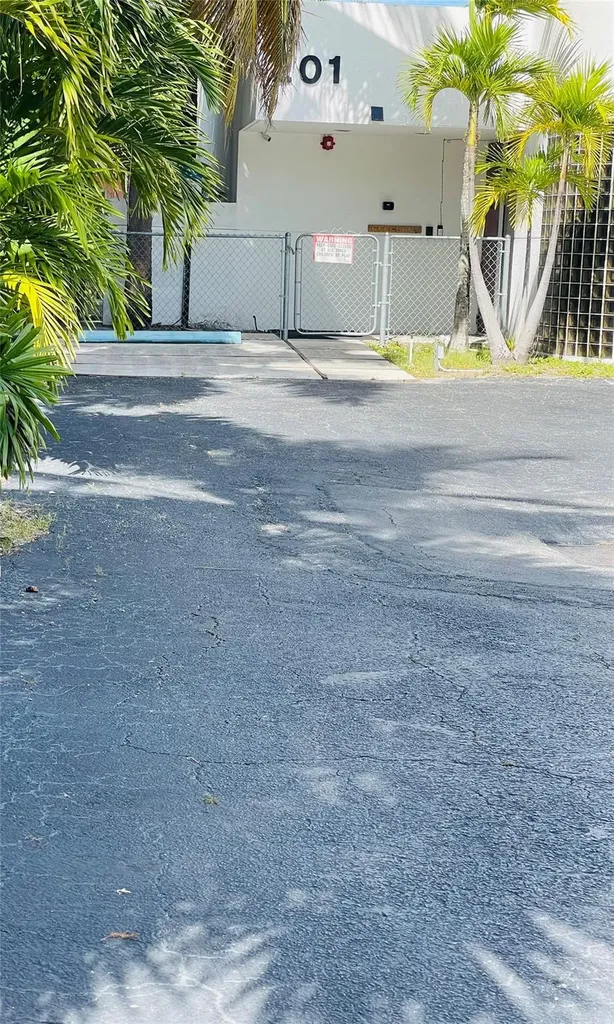 201 SE 19th Street Fort Lauderdale FL 33316