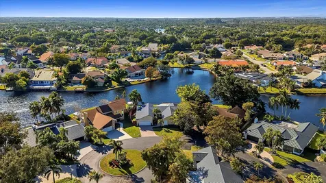 9881 SW 2nd Street Plantation FL 33324