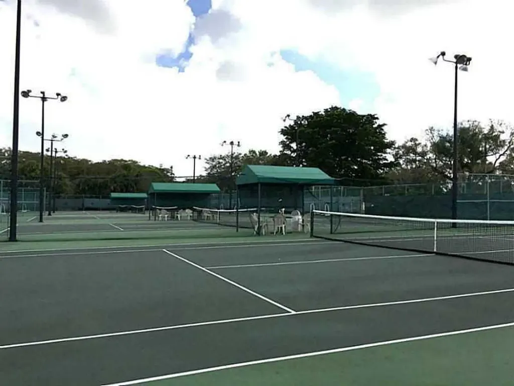 4467 Carambola Circle Pompano Beach FL 33066