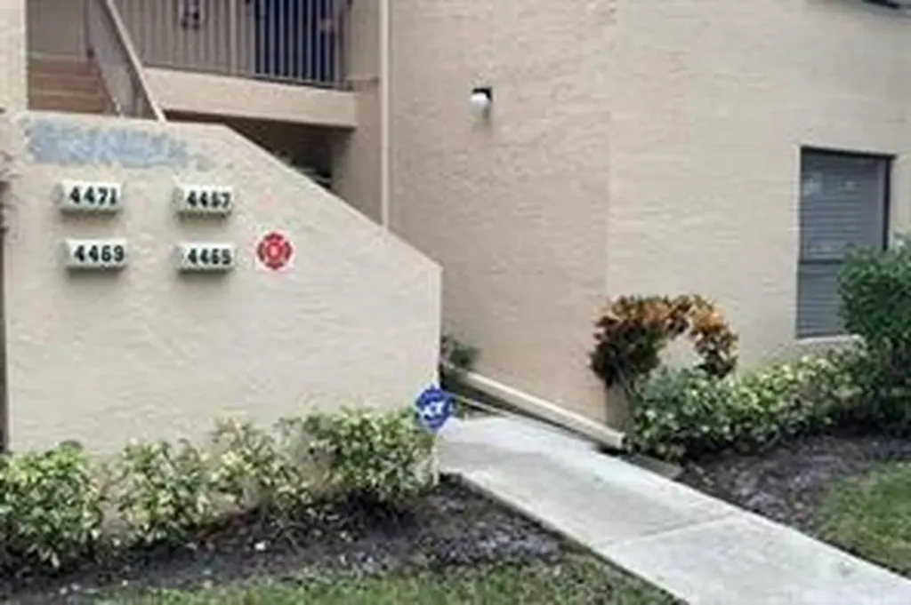 4467 Carambola Circle Pompano Beach FL 33066