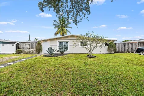 5721 SW 38th Court Davie FL 33314