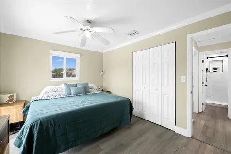 5721 SW 38th Court Davie FL 33314