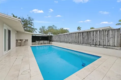 5721 SW 38th Court Davie FL 33314