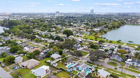 5721 SW 38th Court Davie FL 33314