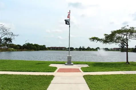 5721 SW 38th Court Davie FL 33314