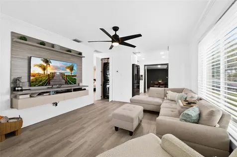 5721 SW 38th Court Davie FL 33314