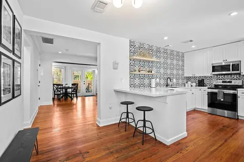 713 NE 17th Road Fort Lauderdale FL 33304