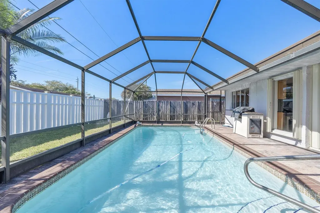 10490 NW 24th Street Sunrise FL 33322