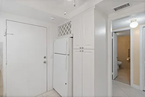 2000 S Ocean Boulevard Lauderdale By The Sea FL 33062