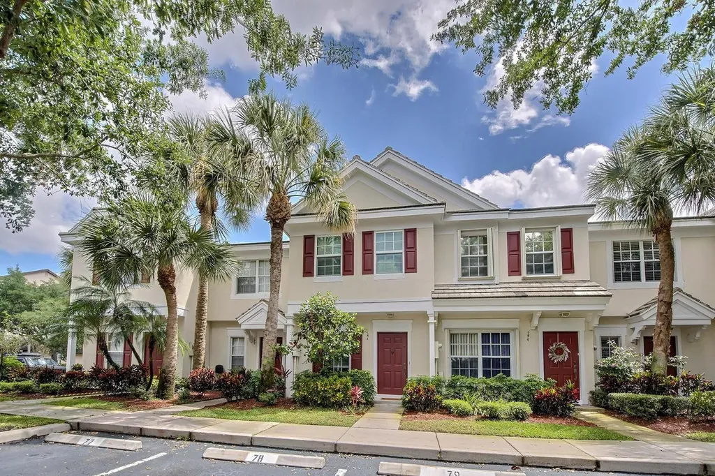 154 SW 96th Terrace Plantation FL 33324