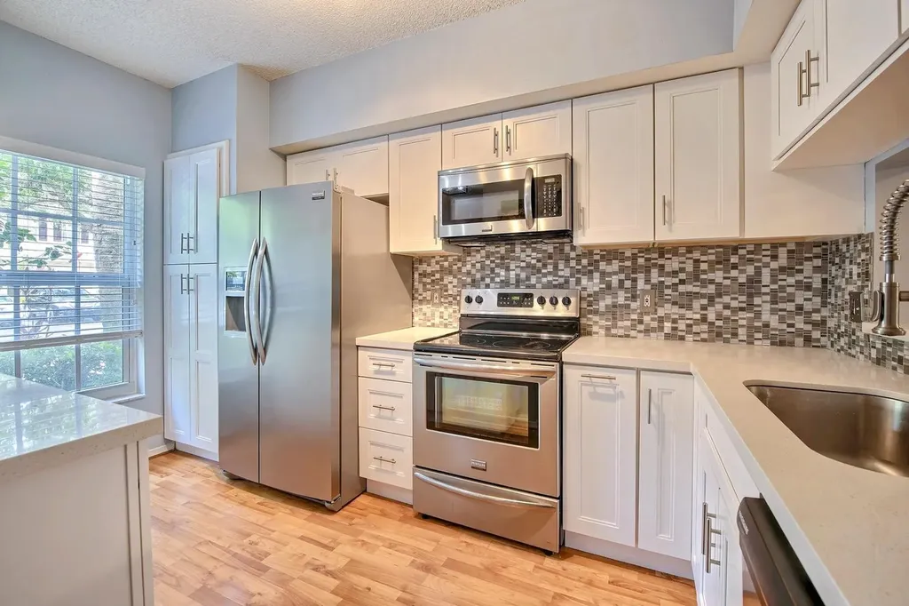 154 SW 96th Terrace Plantation FL 33324