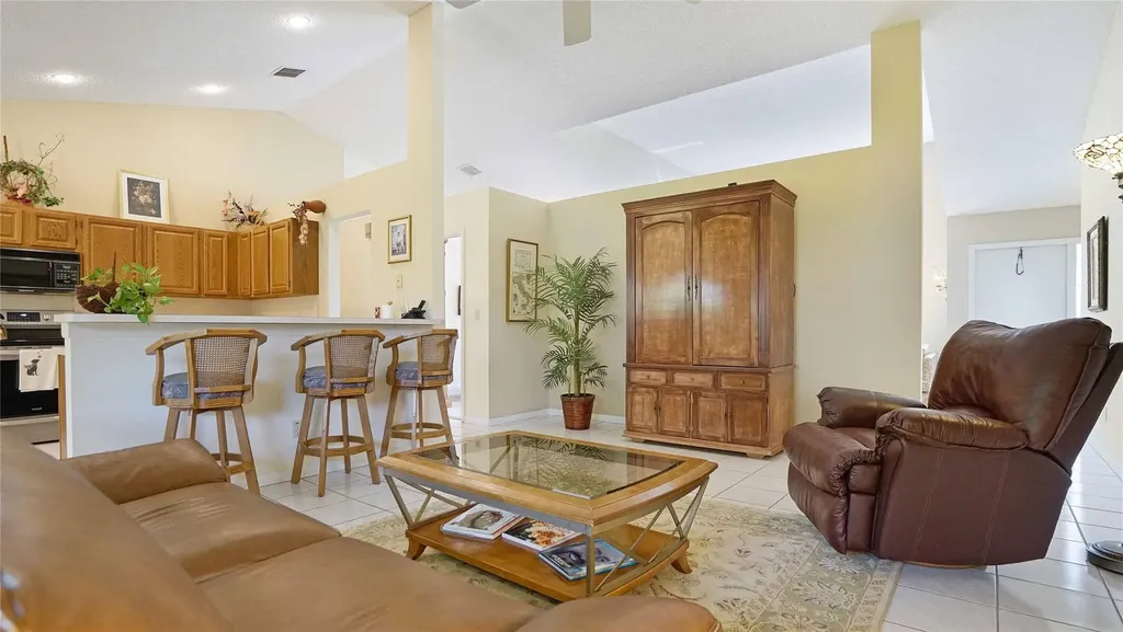 3099 Perriwinkle Circle Davie FL 33328