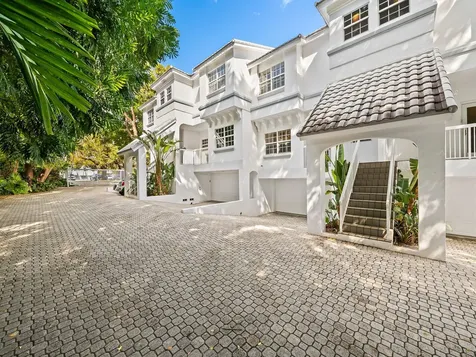 1705 E Las Olas Boulevard Fort Lauderdale FL 33301
