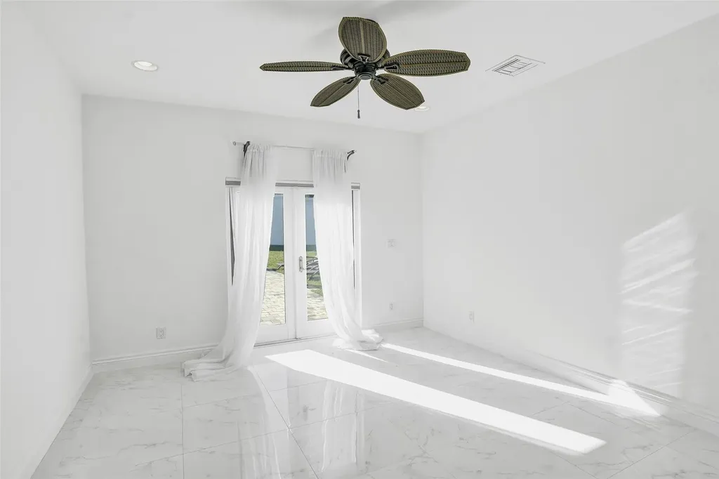 26 Cayuga Road Sea Ranch Lakes FL 33308