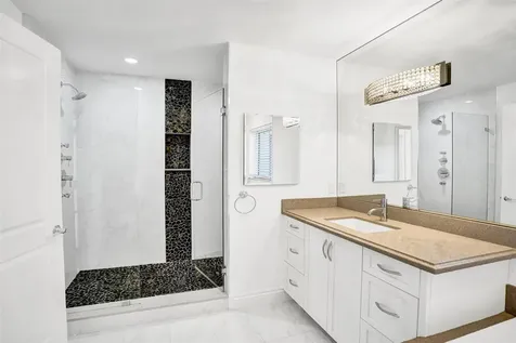 26 Cayuga Road Sea Ranch Lakes FL 33308