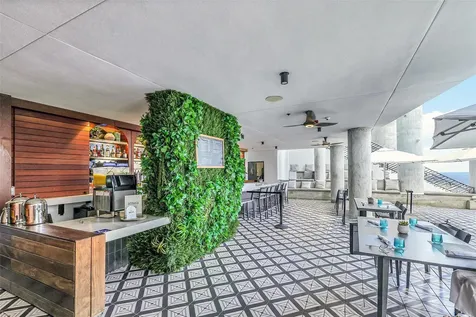 398 NE 5th Street Miami FL 33132