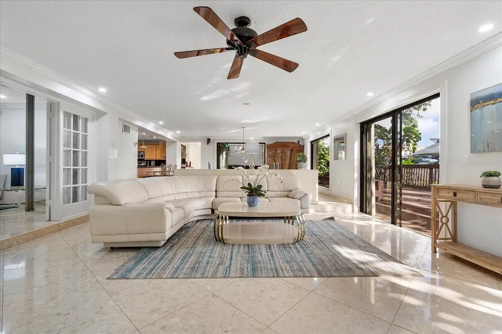 1240 SW 14th Avenue Fort Lauderdale FL 33312